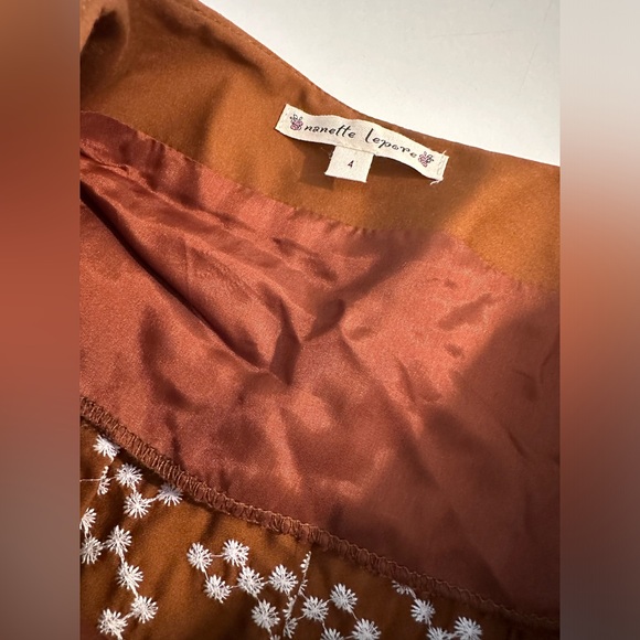Vtg NANETTE LEPORE Embroidered Skirt Brown Whitete Embroidery Pleated Faux Wrap - Picture 8 of 11